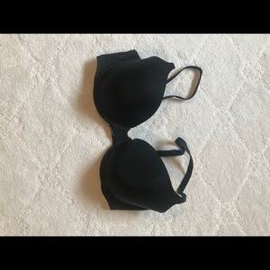 Victoria’s Secret Black Bra